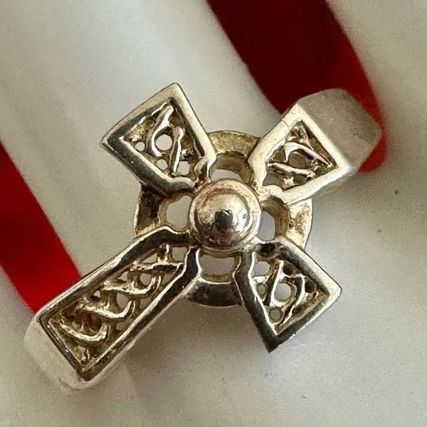 Vintage Sterling Silver Celtic Cross Ring – 925 Hallmarked, Gothic Celtic Style Silver - Image 2