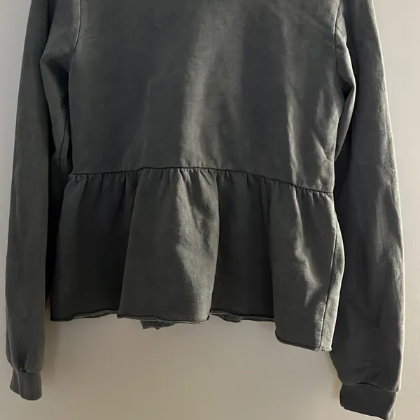 NWOT Women’s Maurices Gray Hooded Sweatshirt Size S - Image 3