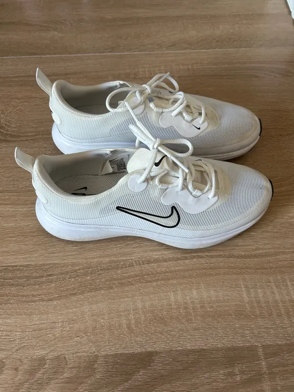 Nike Women's White Mesh Sneakers with Black Swoosh - Image 2