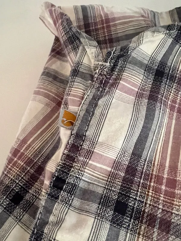 Carhartt Women's Plaid Button-Down Shirt NWOT - Image 3
