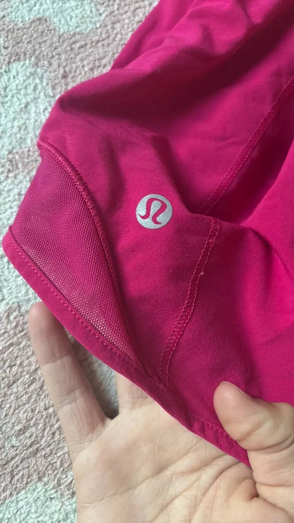 Pink Lululemon Shorts Hotty Hot 2.5" High-Rise - Image 2