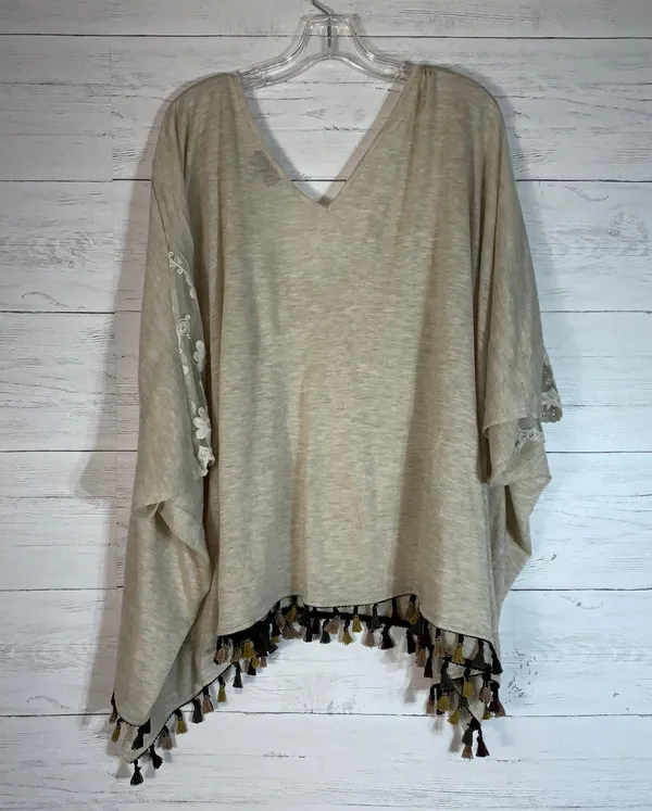 Knit lightweight poncho top lace detail fringe S/M oversized womens - Image 8