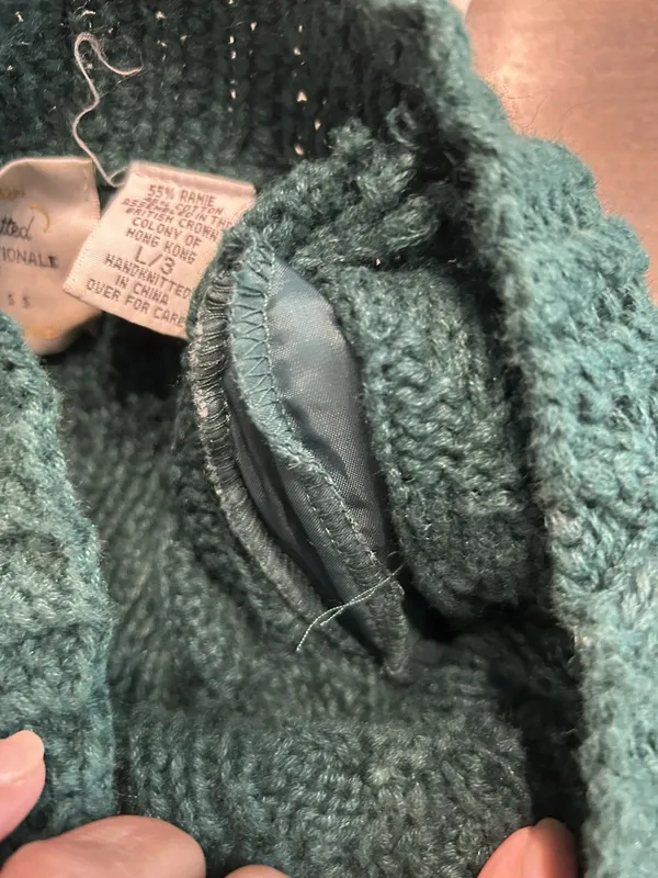 Vintage Express Handknitted Green Sweater Women’s size Large Cable Knit Academia - Image 8