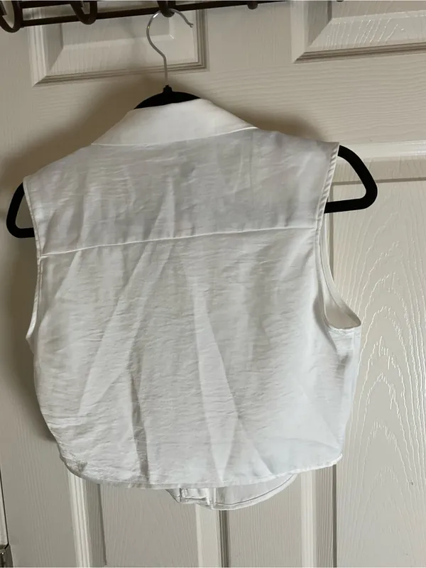 NWT Zara White Sleeveless Collared Button-Down Vest Top – Size XS - Image 5