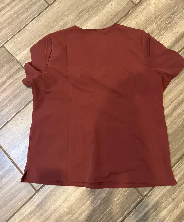FIGS sz XXL Scrub Top! No :( - Image 2