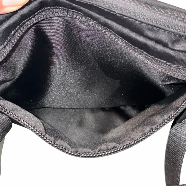 Lululemon Black 1L Everywhere Belt Bag Fanny Pack Waist Pack Bag - Image 7