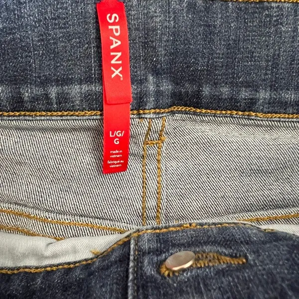 SPANX Cropped Wide Leg Jeans Patch Pocket Shape EveryWear Denim L - Image 9