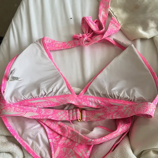 Vineyard vines shells all over bikini bottom and halter top - Image 5