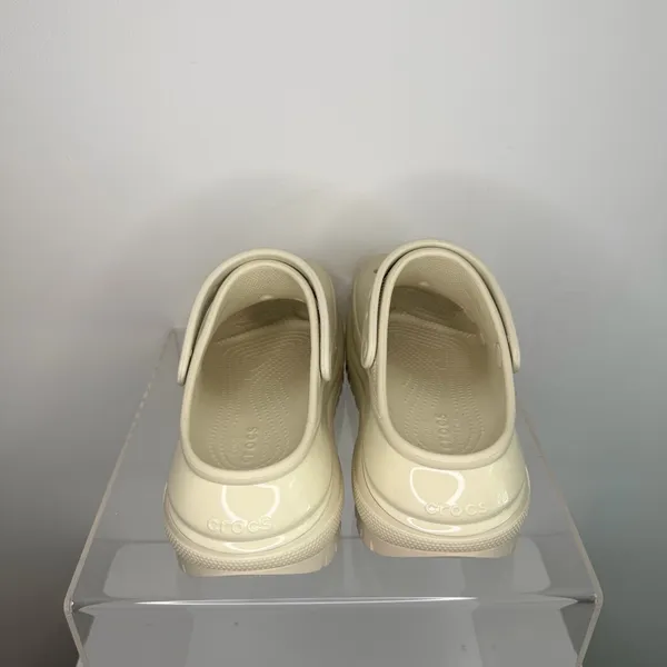 CROCS Classic Clog in Cream - Image 3