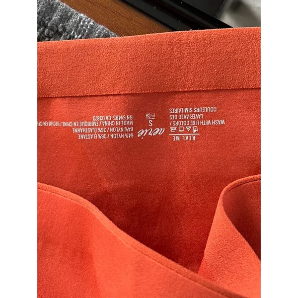 Women's Aerie Orange GRL PWR Sports Bra Size S - Image 3