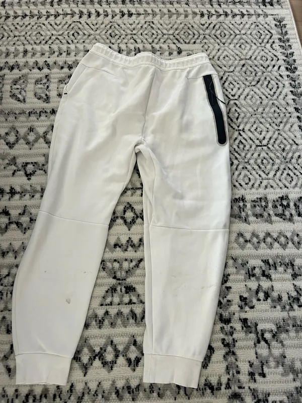 Men’s Nike Sweatpants Tech - Image 3