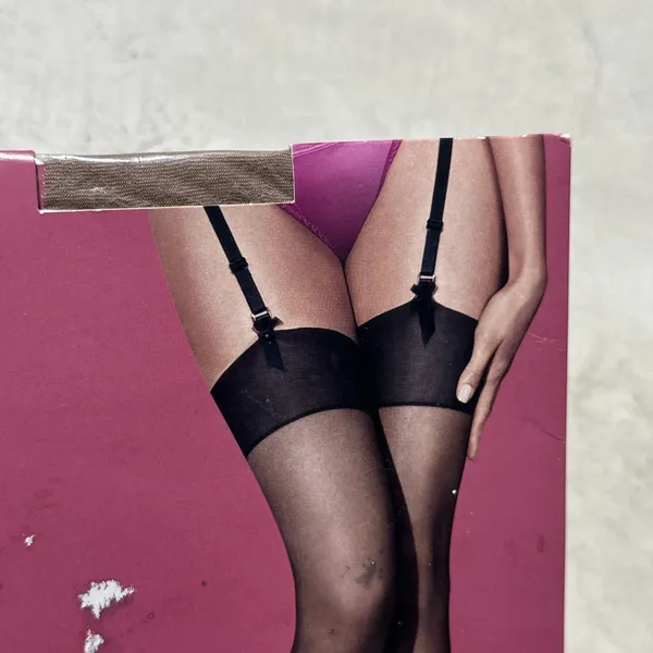 Victoria's Secret Stockings Hoisery Glam It Up Nude SIZE C Sexy Little Thing VTG - Image 2