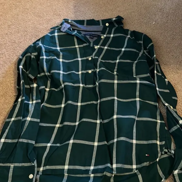 Tommy Hilfiger small green blouse - Image 4