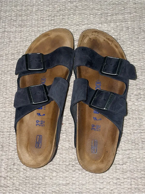 Women’s BIRKENSTOCK sandals in Navy - Image 2