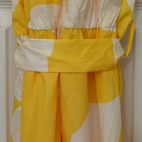 SHEIN Yellow And White Halter Jumpsuit with Waist Tie - Image 6