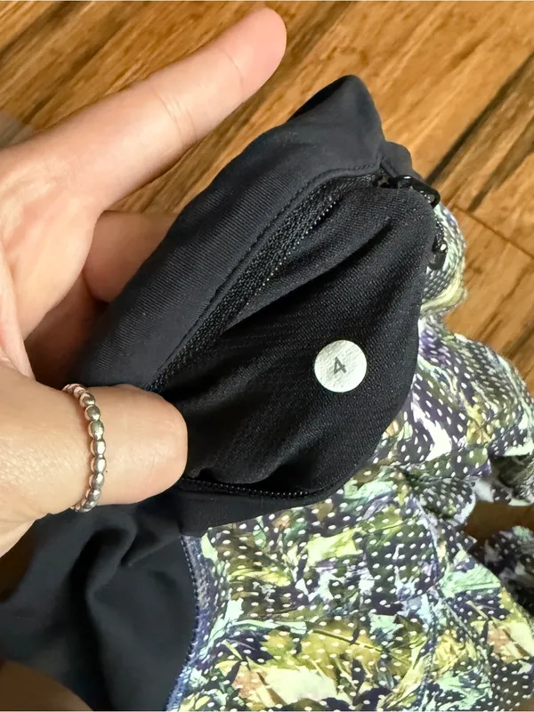 Lululemon Skirt Size 4 - Image 2