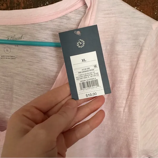 Universal Threads NWT Pink Short Sleeve V-Neck Tee - Image 3