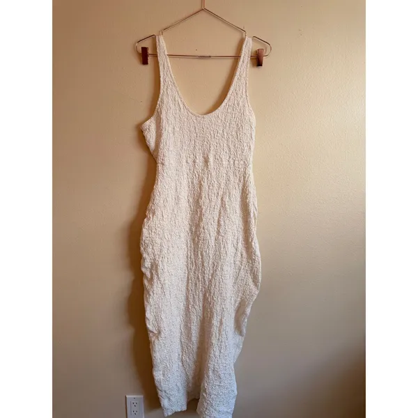 Showpo Dress Women 10 White Bodycon Textured Popcorn Midi Scoop Neck‎ Sleeveless - Image 5