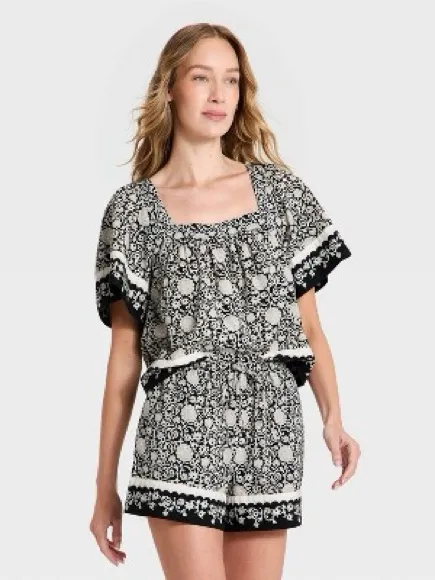 Universal Thread Black & White Square-Neck Boho Top - Image 3
