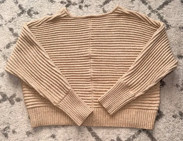 Tan Sweater Size M - Image 2