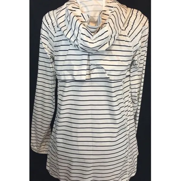 Lululemon Spring Jacket Pack & Go Pullover Quiet Stripe White Navy Women 4 Run - Image 3