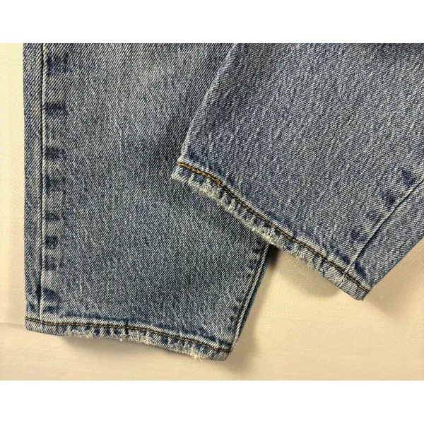Levi's Premium Blue Medium Wash Wedgie Straight Leg Denim‎ Jeans Women's Size 26 - Image 3