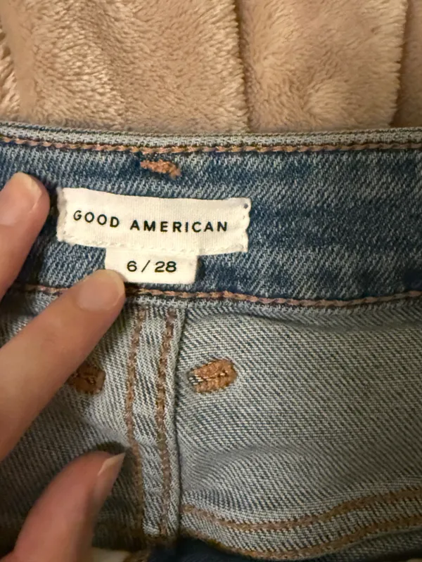 Good American Denim Shorts High-Rise - Image 5