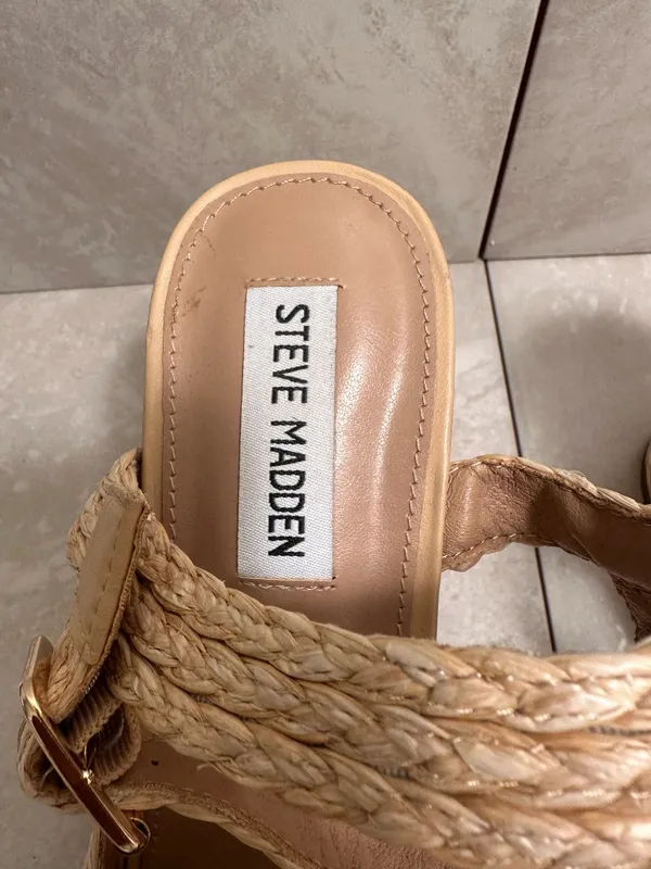 Steve Madden 'Carisma' raffia platform open toe block heel sandals Size 9.5 - Image 3