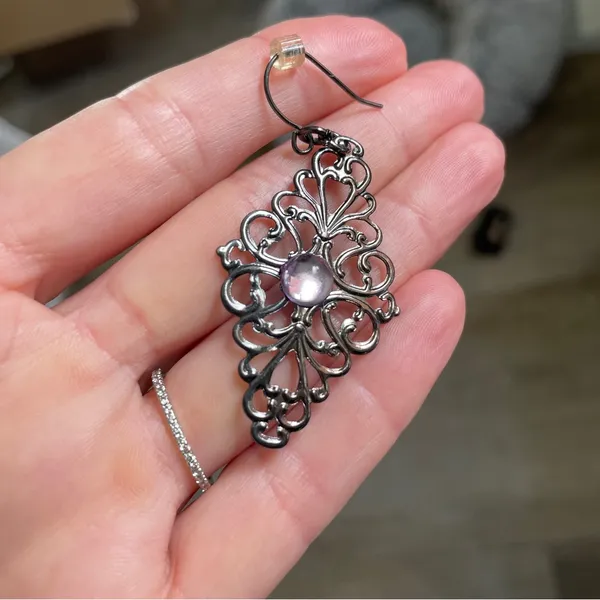 Pewter Filigree Boho Drop Earrings Pink Purple Stone Accent Y2K Dainty‎ Jewelry - Image 3
