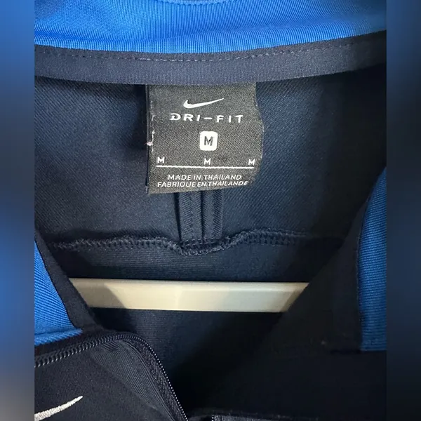 Nike Women’s Navy Dri-Fit Pullover Top - Image 3