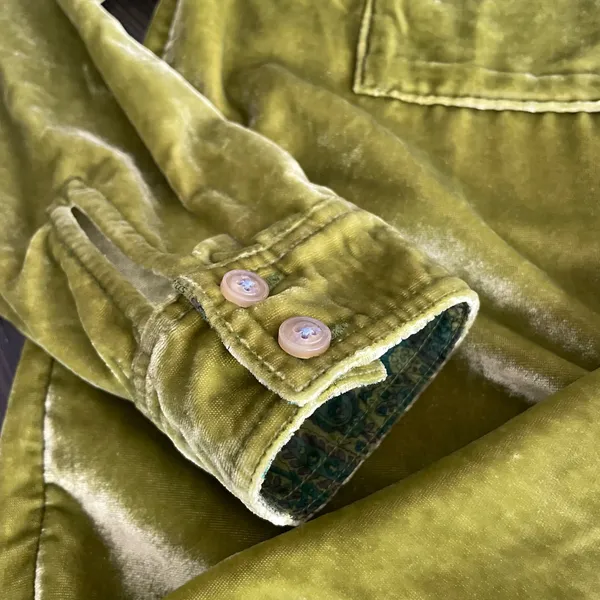 Pilcro Anthropologie Green Velvet Button Down Shirt Women’s US 2 UK 6 EU 34 - Image 7