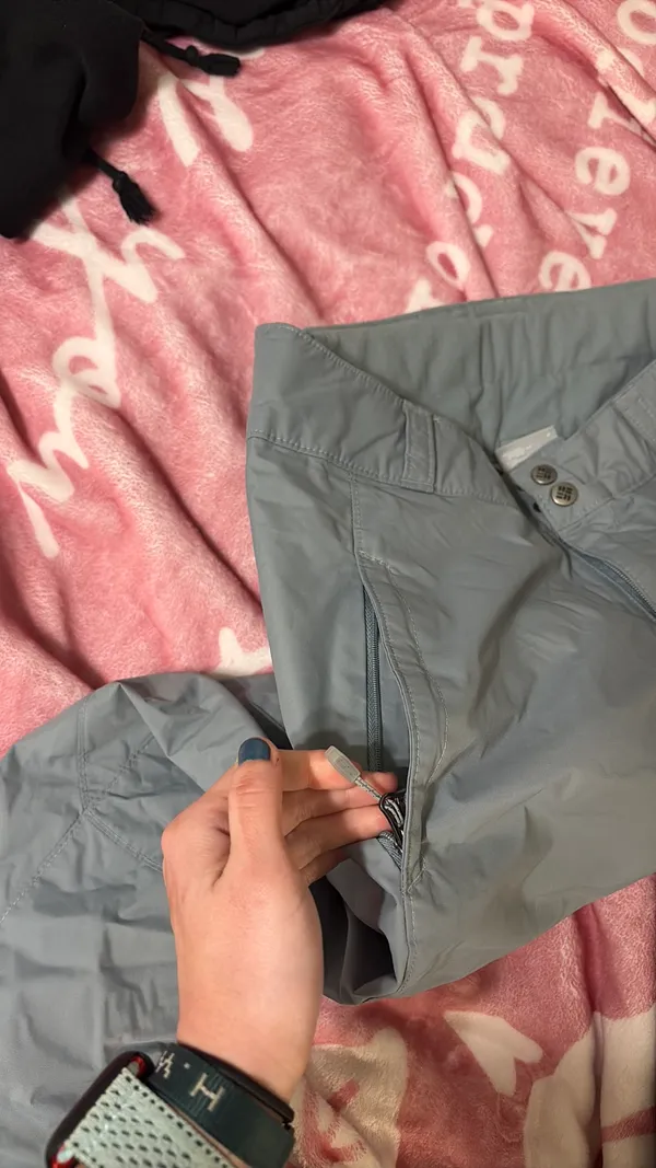 Columbia Ski Pants - Image 5