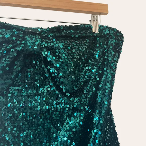 PrettyLittleThing Emerald Green Sequin Bow Bandeau Bodycon Dress 6 - Image 7
