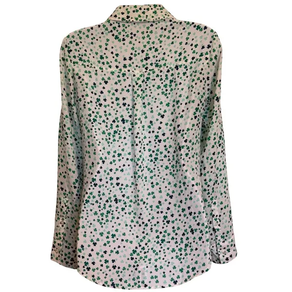 EXPRESS Portofino White Green Shamrock Clover Button Up Roll Tab Blouse NWOT XS - Image 6
