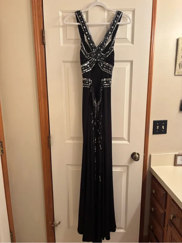 Adrianna Papell Black Maxi Gown with Silver Beading - Image 5