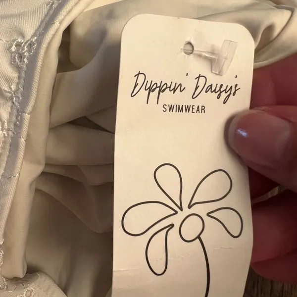 NWT Dippin' Daisy's Women's‎ Ivory Eyelet Lined One-Piece Swimsuit Size S - Image 9