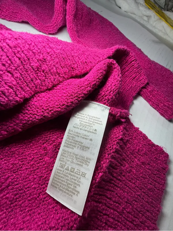 J. Crew Women's V-Neck Sweater in Fuchsia Pink - Image 3