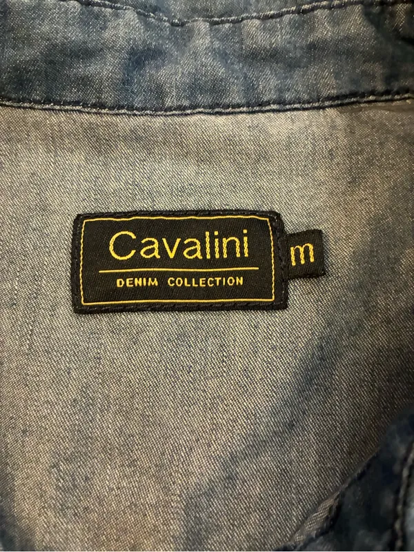 Women’s Cavalini Sleeveless Denim Shirt with Red Rose Embroidery Size Medium - Image 3