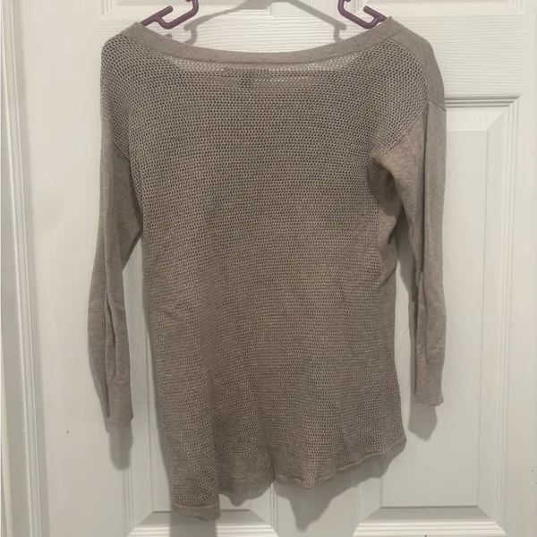 American Eagle Gray Sweater Mesh Back. Size XS. - Image 3