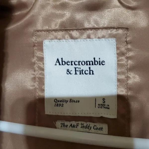A&F Teddy Coat Size S - Image 6