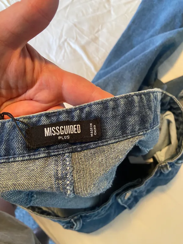 Missguided High Waist Mom Jeans - Image 3