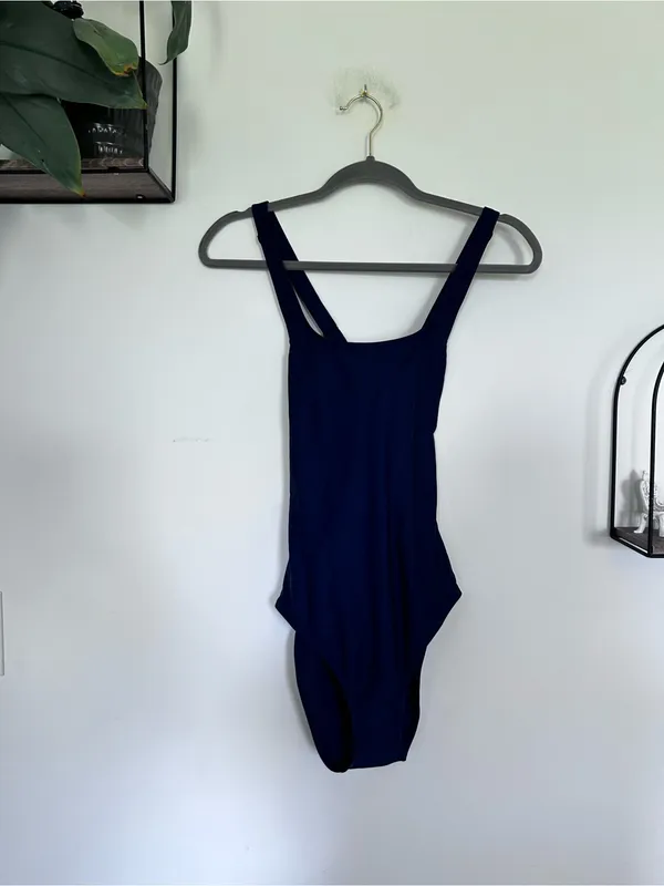 NWT Quince Deep Navy Italian Cross-Back One-Piece‎ Swimsuit Size Small - Image 3