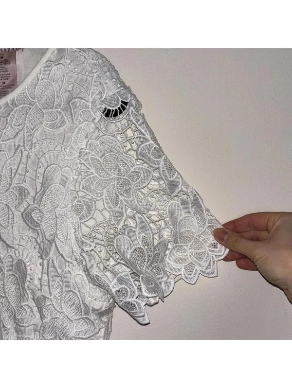 Philosophy White Lace Short Sleeve Blouse - Image 2