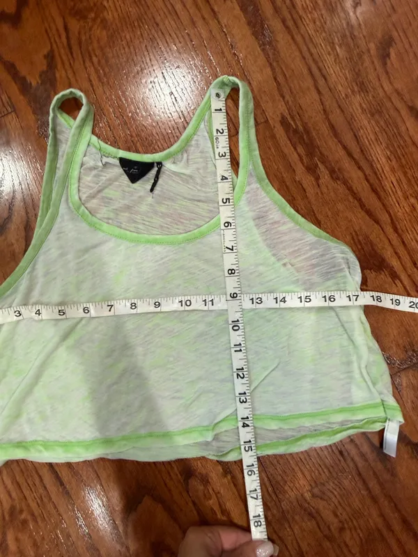 Urban Outfitters out from under tank top - Image 4
