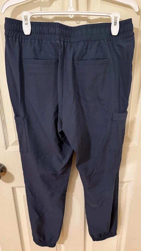 Greys Anatomy Barco Scrub Set - Image 5