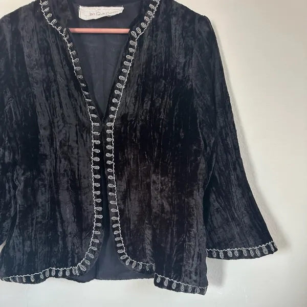 Jen’s Pirate Booty Crushed Velvet Beaded Jacket Blazer - Image 5