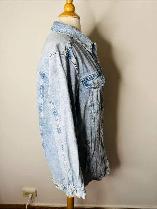 H&M Acid Wash Long Line Oversized Denim Jacket - Image 3