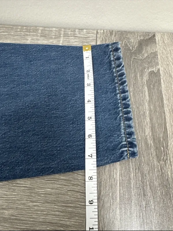 High Rise Rigid Bow Jeans - Image 9
