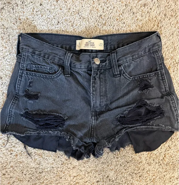 Hollister Jean Shorts - Image 3