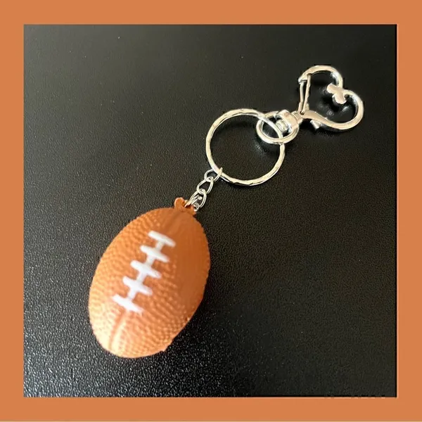 *30off3*‎ Vikings Football 🏈 Keychain. - Image 2